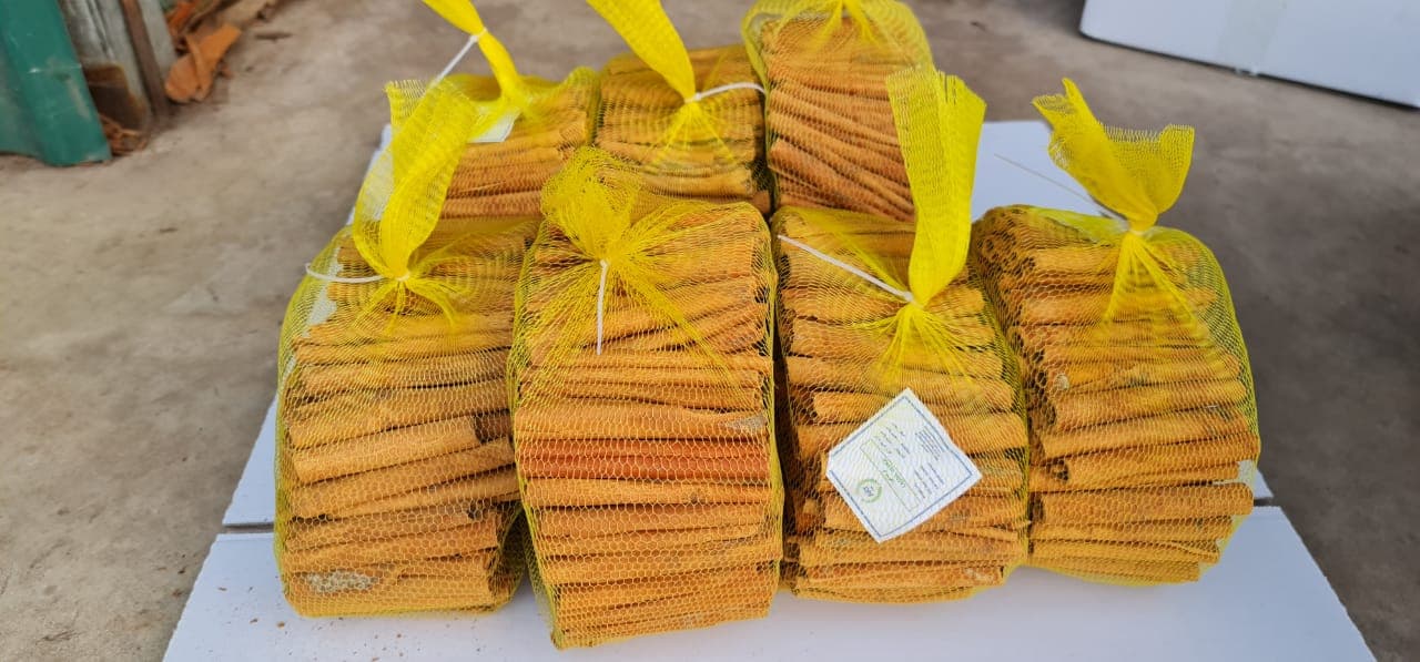 Cinnamon sticks